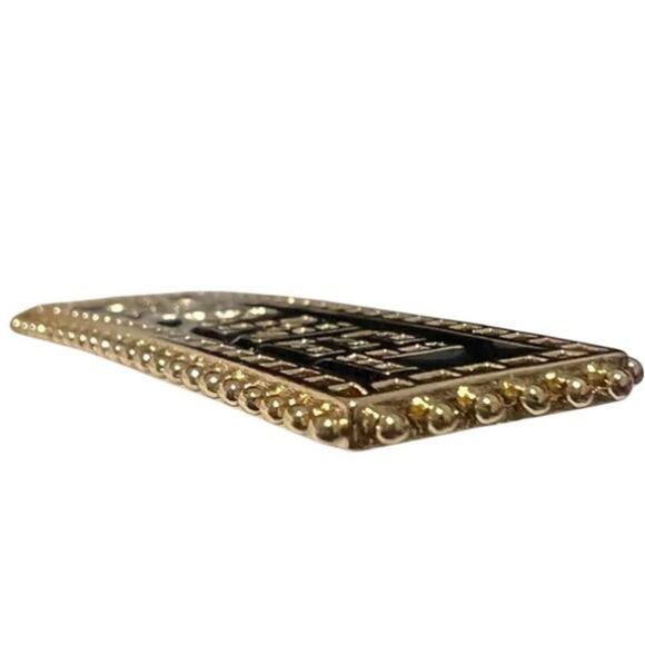 Chanel Gold Signature Bar Large Dangle Earrings Fall/Winter 2023 (CHXX024) - Picture 2 of 7